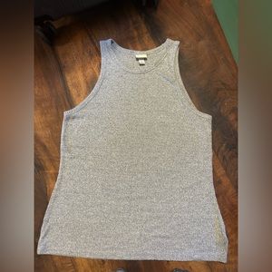A new day, Size L, gray tank top